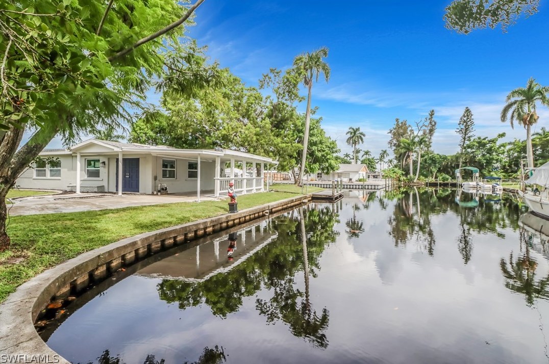 1152 Harbor Dr, Fort Myers, FL 33917