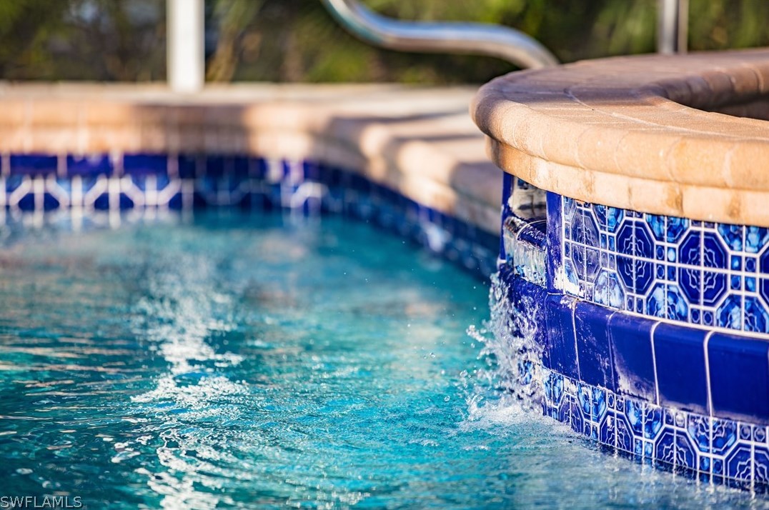 232 31 Ter, Cape Coral FL  33914-4279 exterior