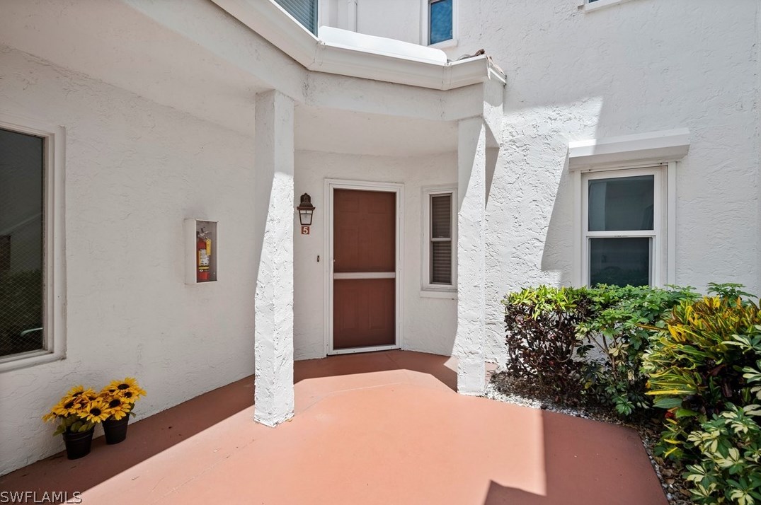 13290 Medinah Cir, Fort Myers, FL 33907-8031