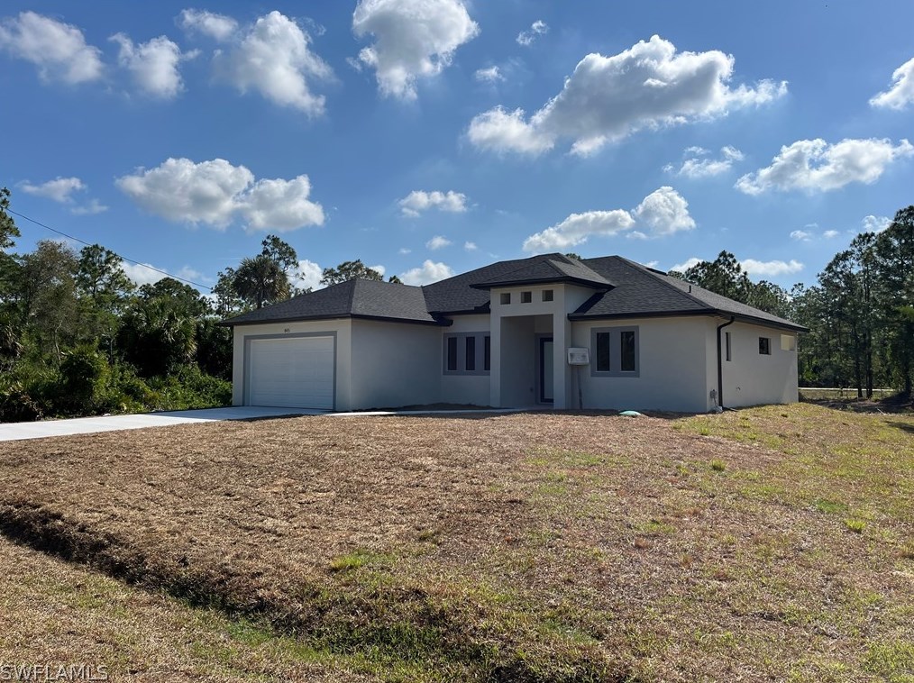 845 Chapman Ave, Lehigh Acres, FL 33974-9562