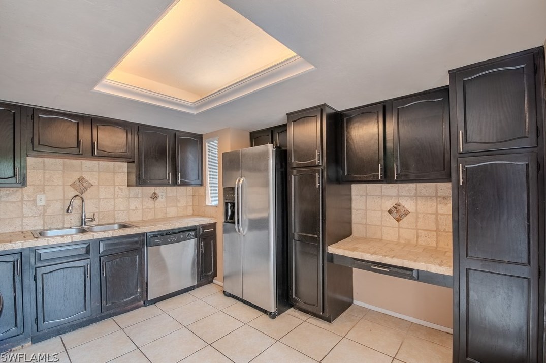 7125 Penner Ln, Fort Myers, FL 33907-3888