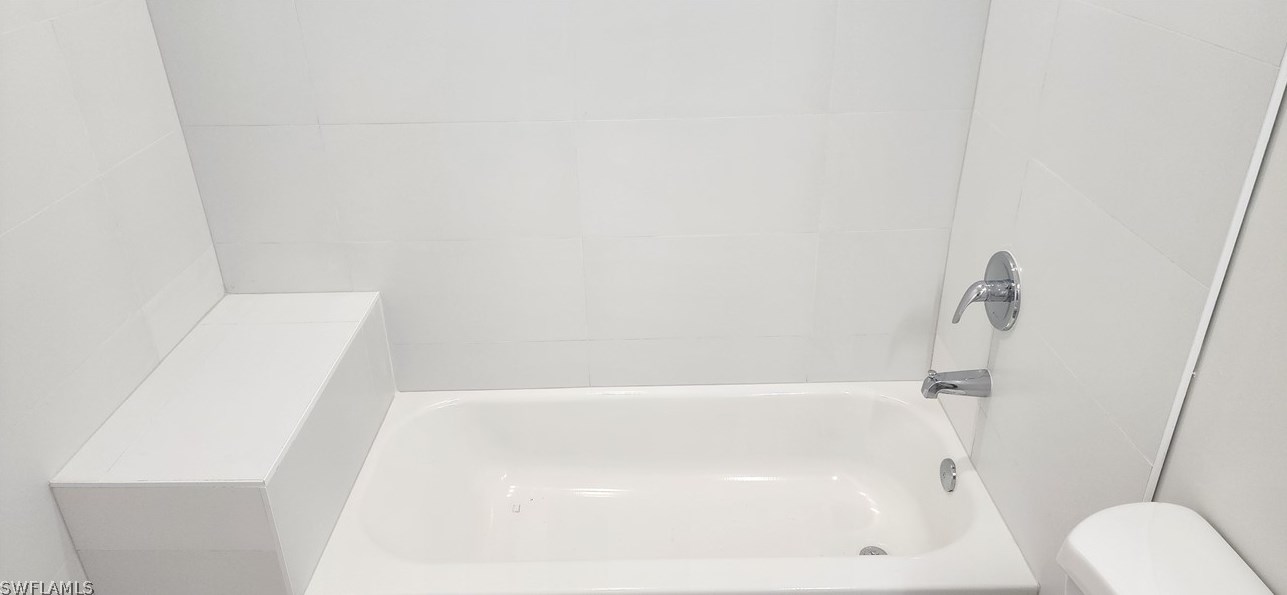 1008 Sunrise Blvd, Lehigh Acres FL 33974-9525 exterior