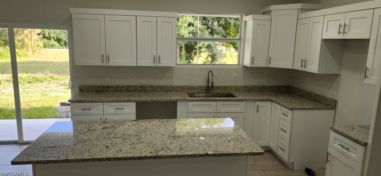 1008 Sunrise Blvd, Lehigh Acres FL 33974-9525 exterior