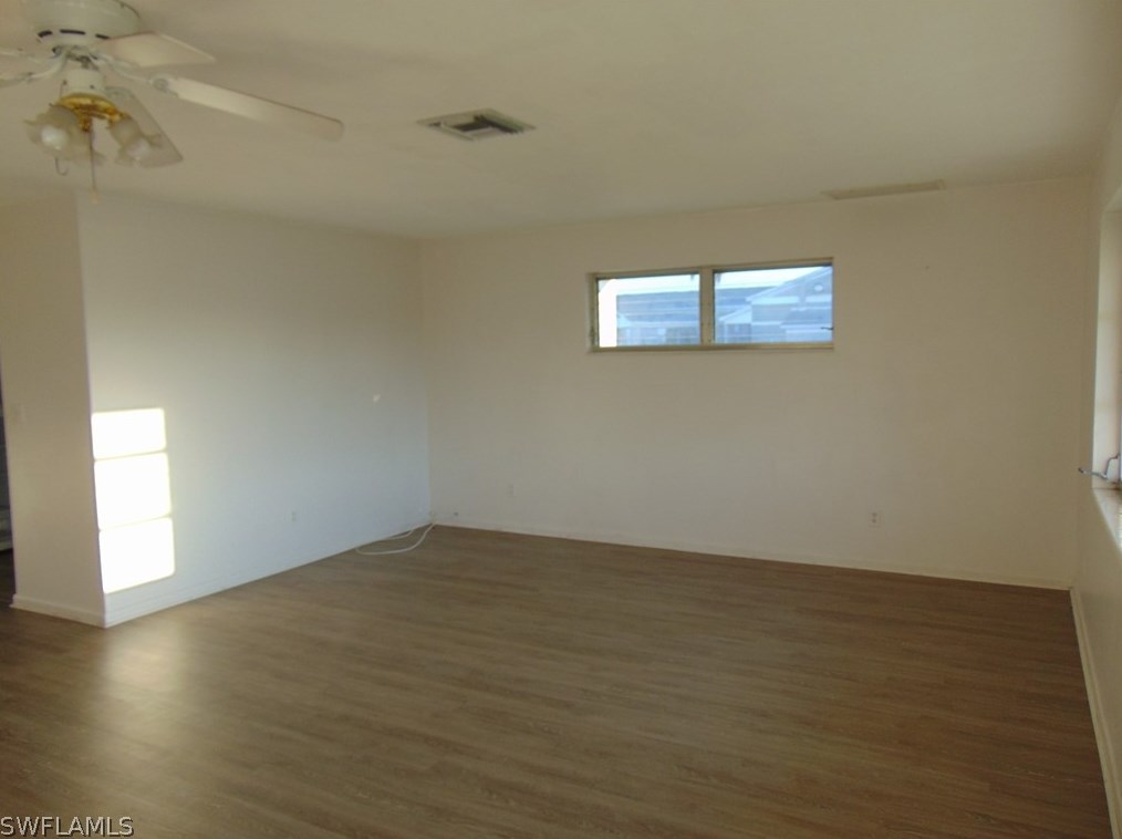 336 Fleetwood Ave, Lehigh Acres, FL 33936-4842