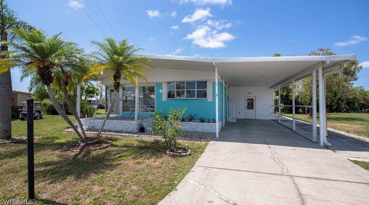 3204 Pluto Cir, Fort Myers, FL 33903