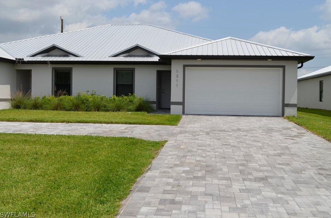1311 Se 41st St, Cape Coral, FL 33904