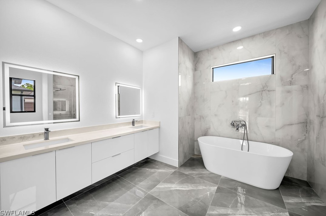 817 Calvin Ave, Lehigh Acres FL  33972-7213 exterior