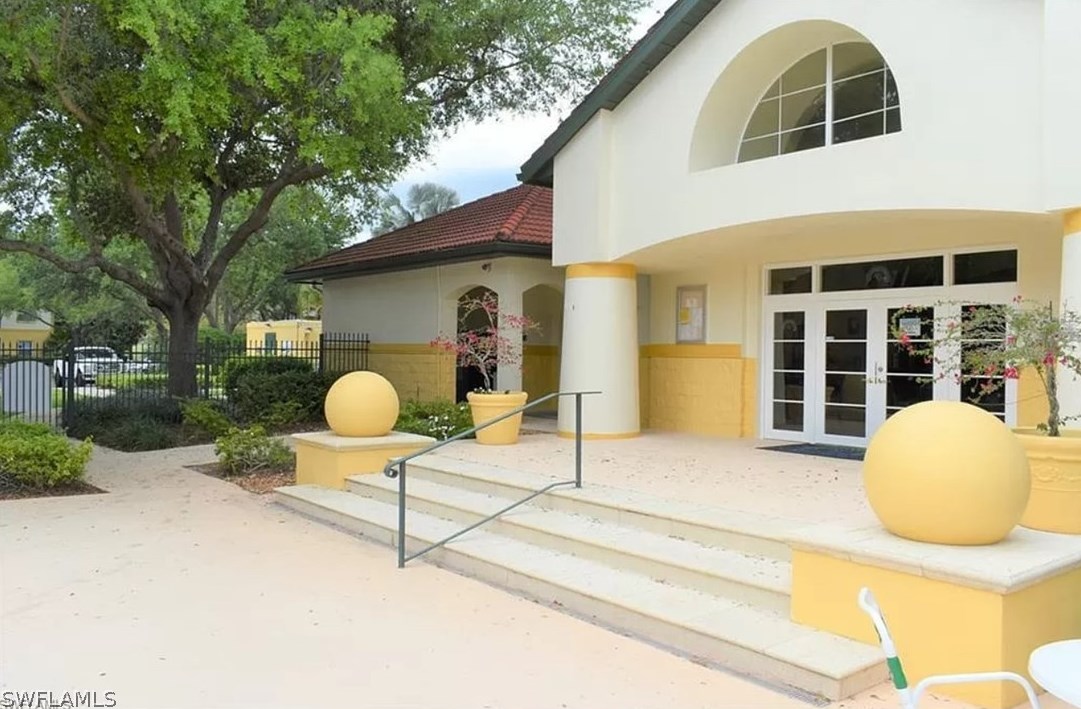11530 Villa Grand, Fort Myers, FL 33913-8077