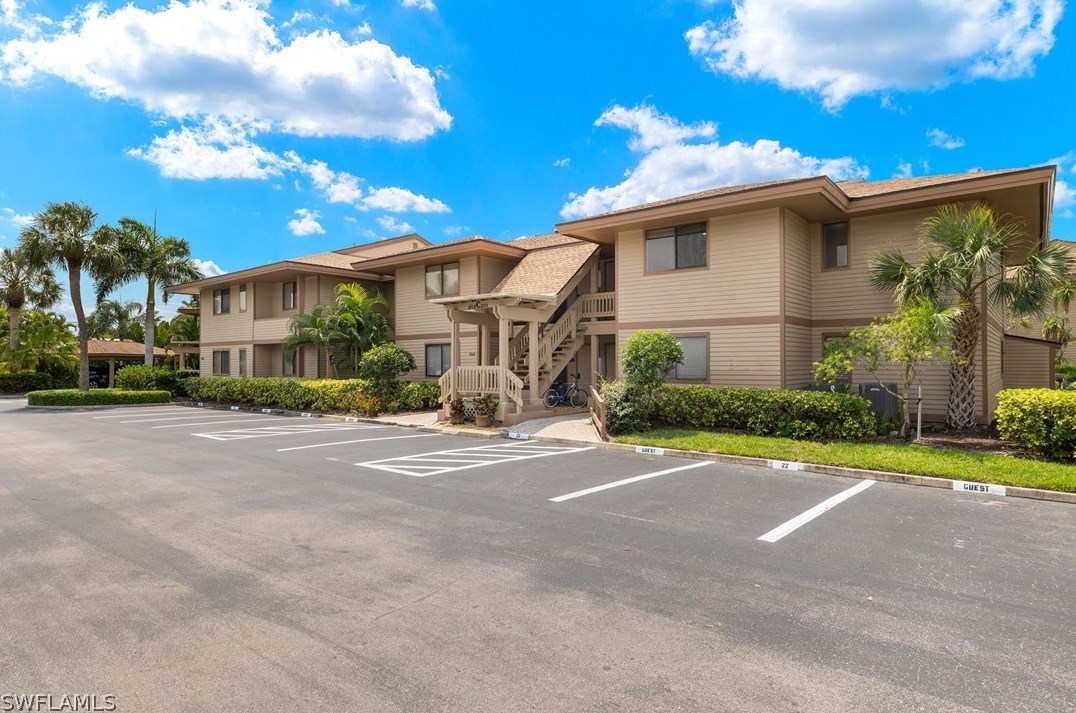 64 4th St #c201, Bonita Springs, FL 34134