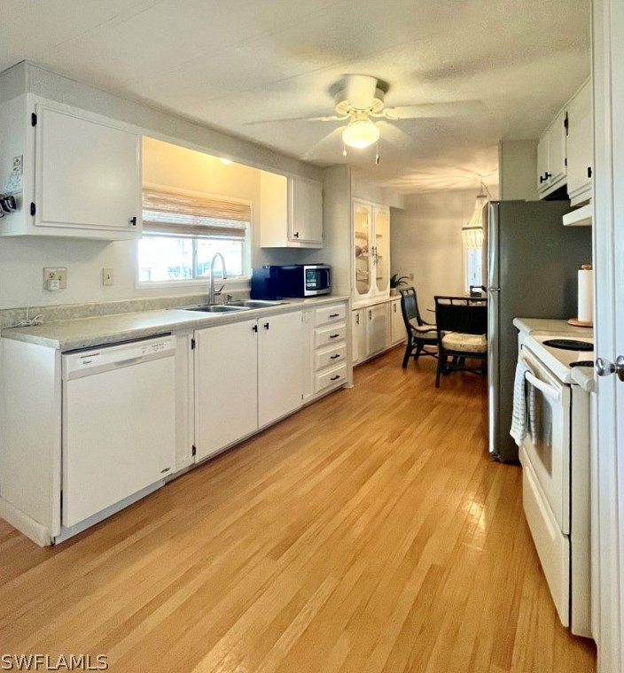 726 Knotty Pne Cir, Fort Myers FL 33917-7407 exterior