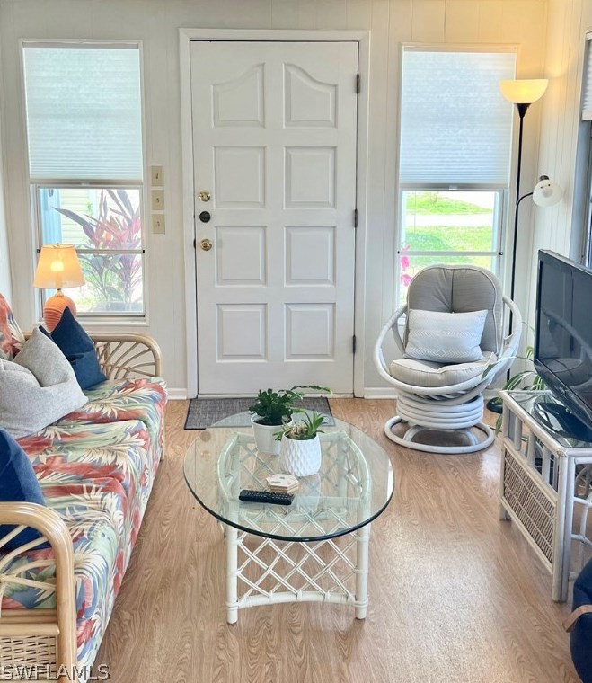 726 Knotty Pne Cir, Fort Myers FL 33917-7407 exterior