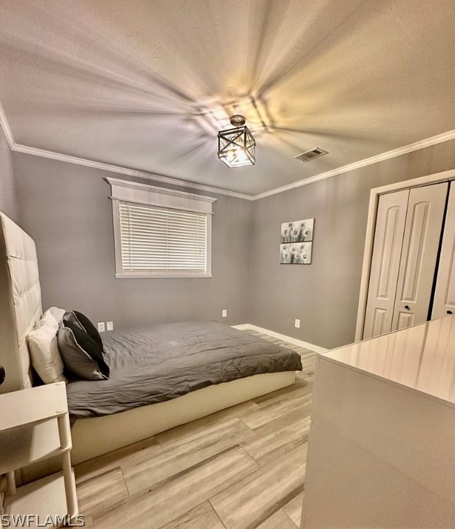 754 105 Ave, Naples FL 34108-1842 exterior