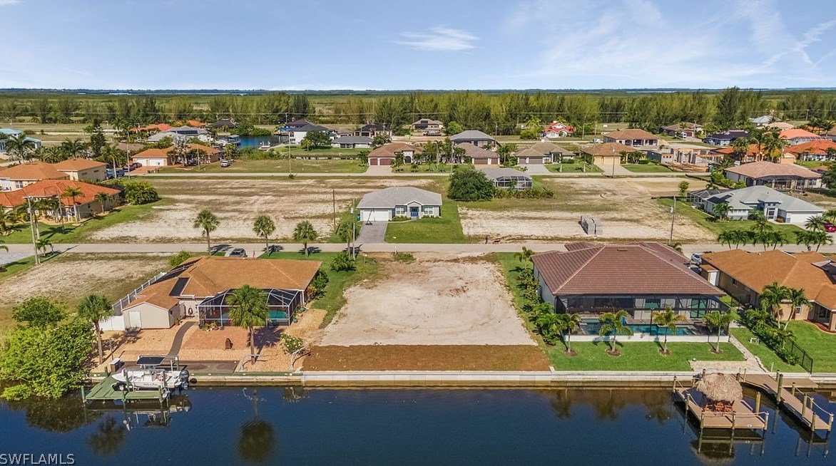 609 38th Ave, Cape Coral, FL 33993-6321