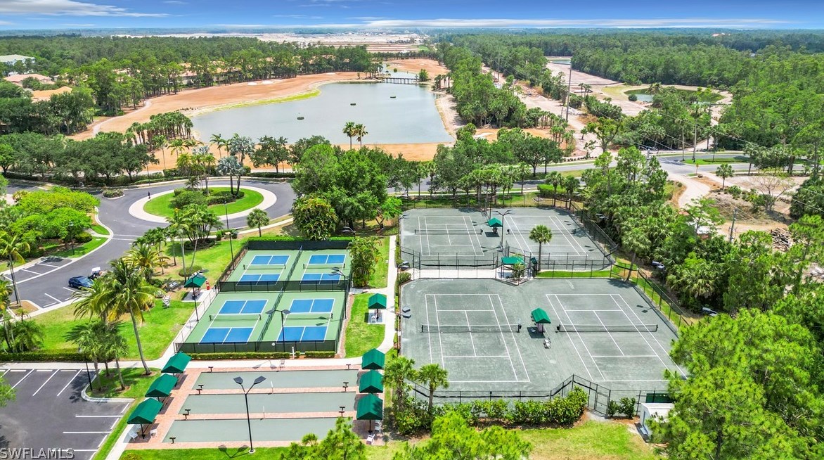 3666 Periwinkle Way, Naples FL  34114-2537 exterior