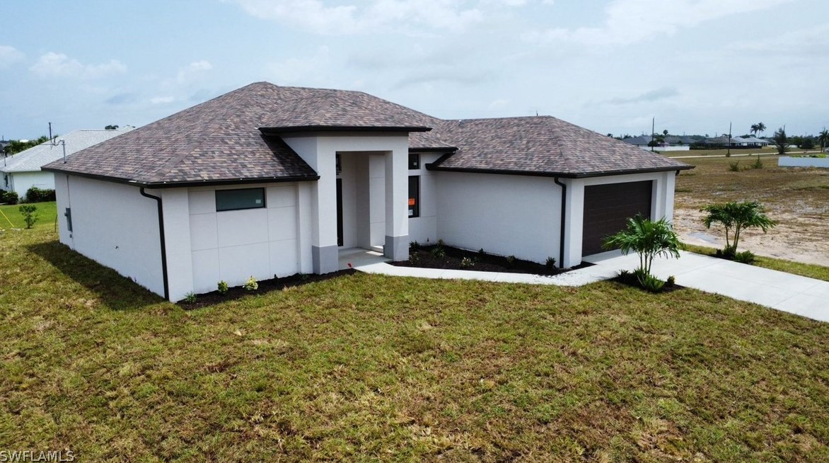 4205 34th Ln, Cape Coral, FL 33993-7927