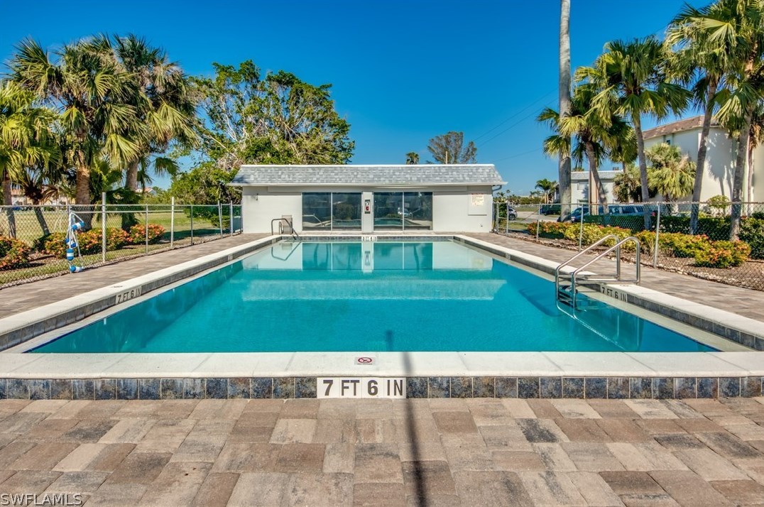 4730 Orange Grove Blvd Apt 8, Fort Myers, FL 33903