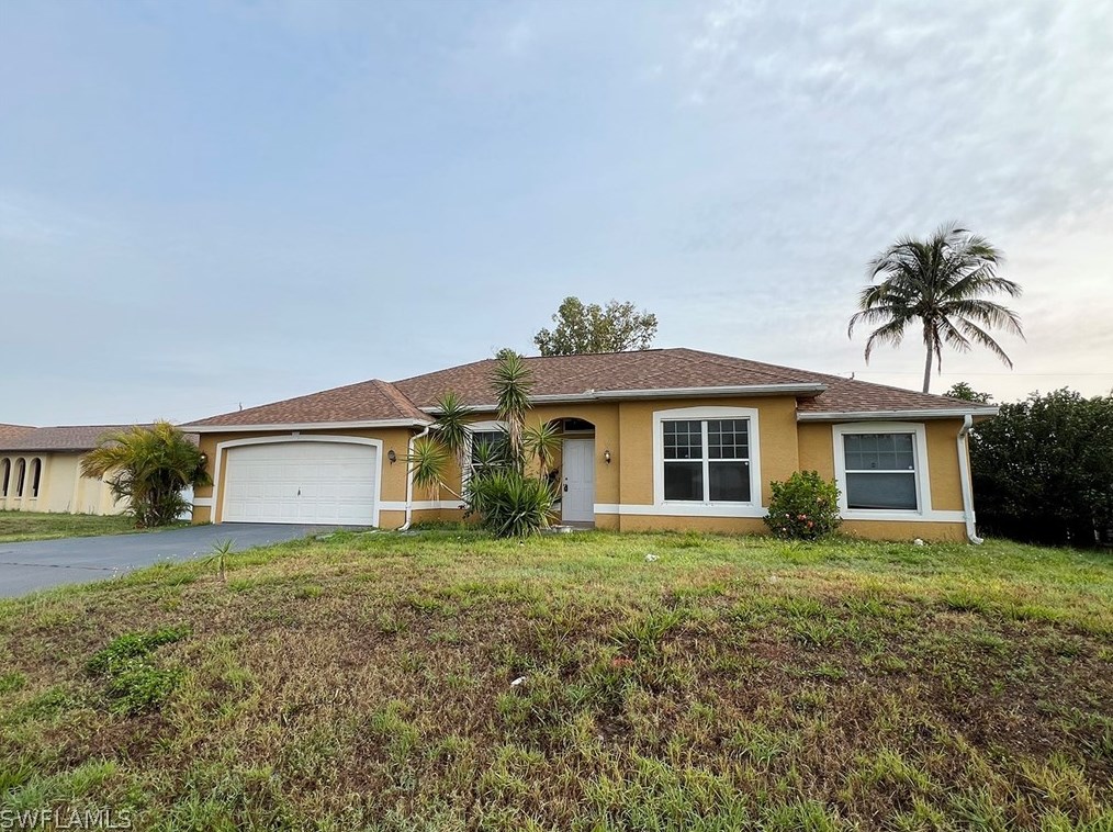 117 Trafalgar Pkwy, Cape Coral, FL 33991-3489