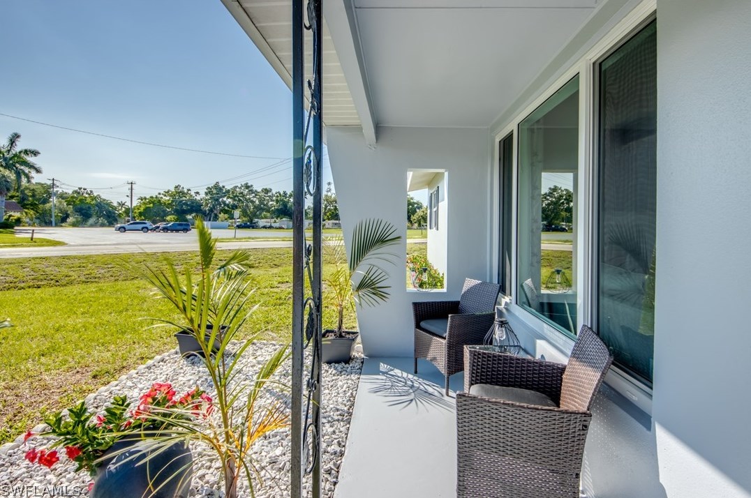 1664 Carter Pl, Fort Myers, FL 33901-8904