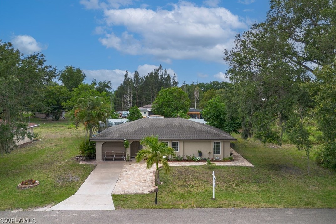 507 Robert Ave, Lehigh Acres, FL 33936