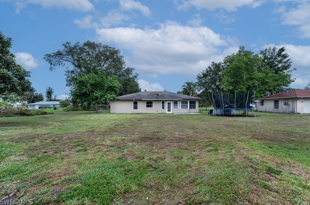 507 Robert Ave, Lehigh Acres FL 33936-4344 exterior