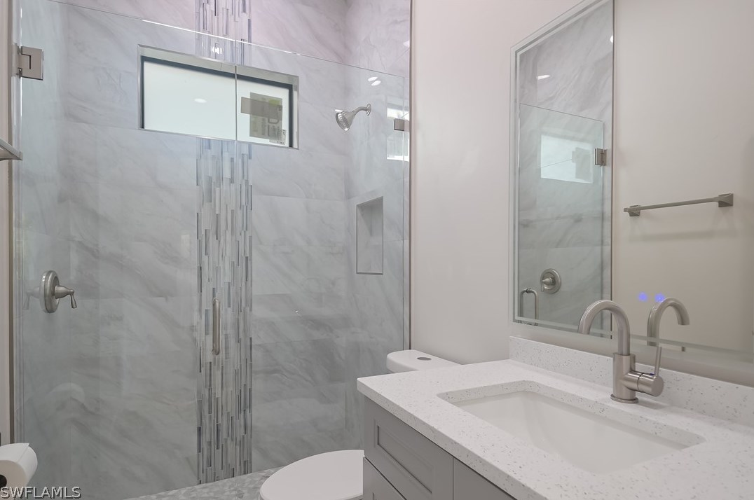 2607 40 St, Lehigh Acres FL 33976-4642 exterior