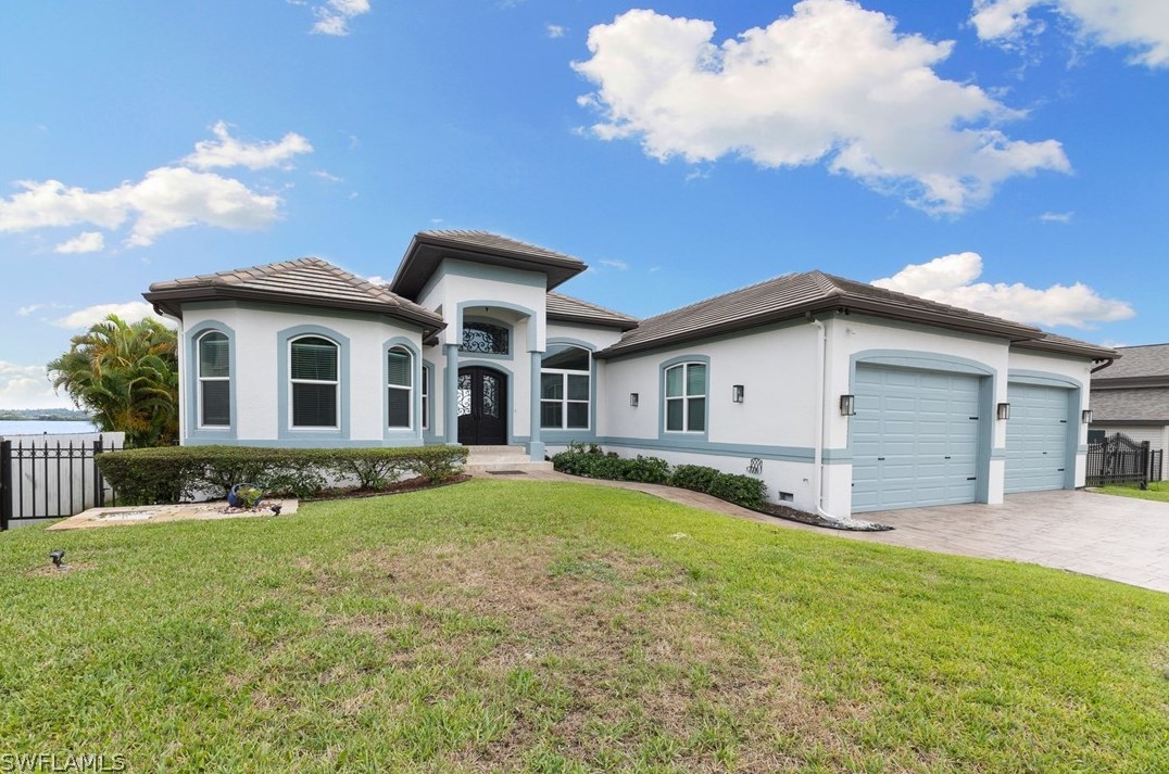 2069 Club House Rd, Fort Myers, FL 33917-2519