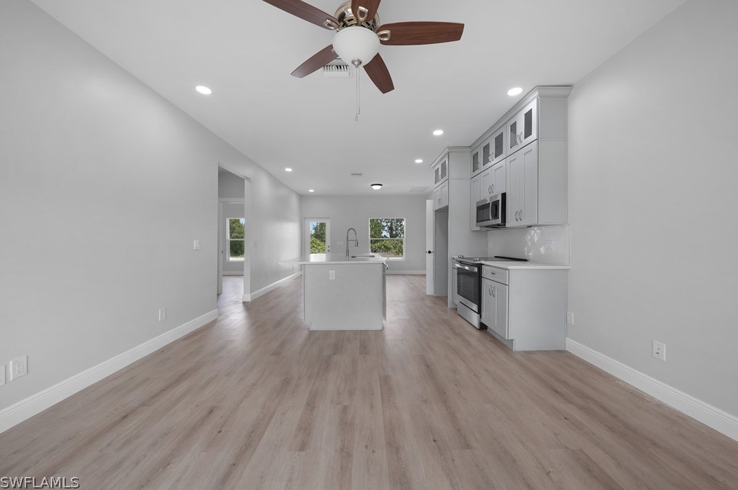 3111 40 St, Lehigh Acres FL  33976-4637 exterior