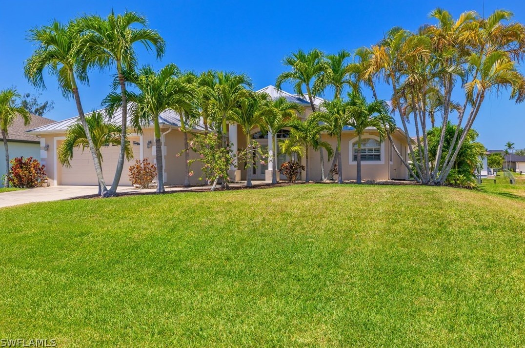 2712 17th Ave, Cape Coral, FL 33904-3212