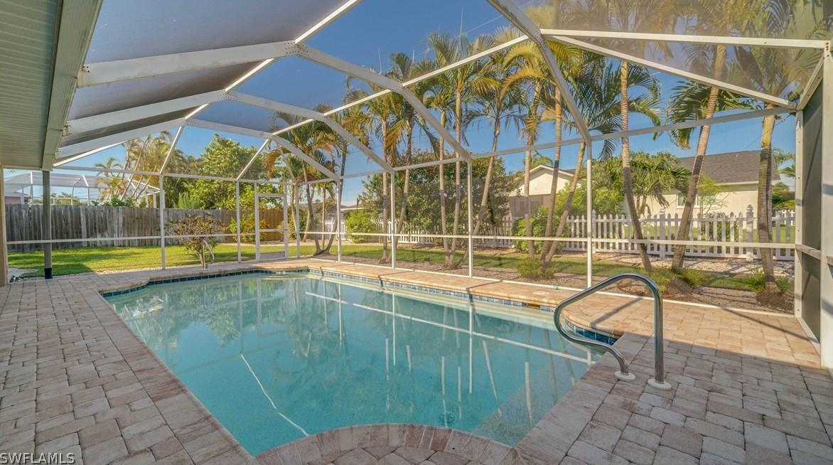 1921 Se 5th Pl, Cape Coral, FL 33990