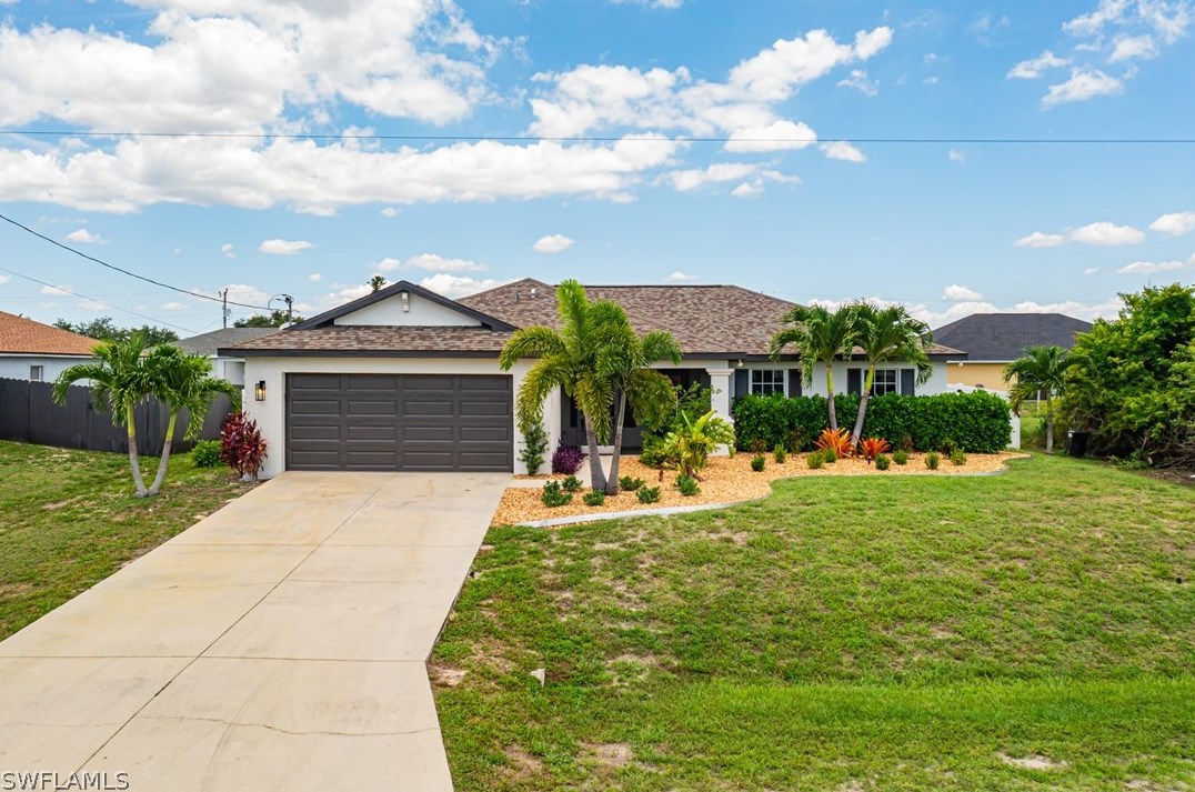 2605 2nd Pl, Cape Coral, FL 33914-4472