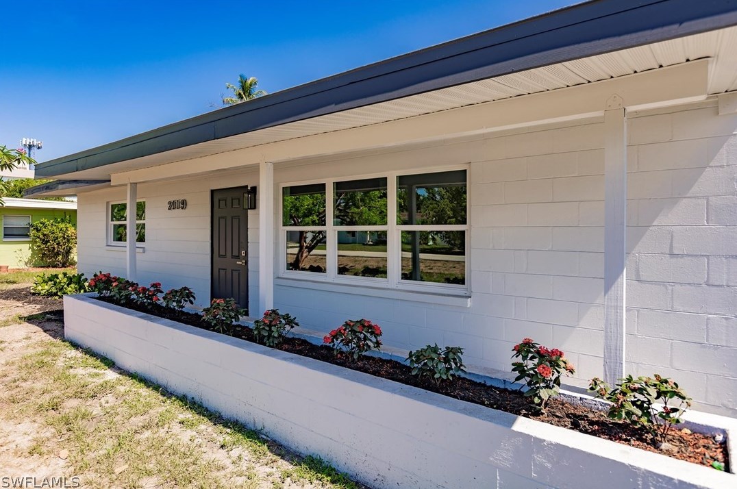 2119 Burton Ave, Fort Myers, FL 33907-4117