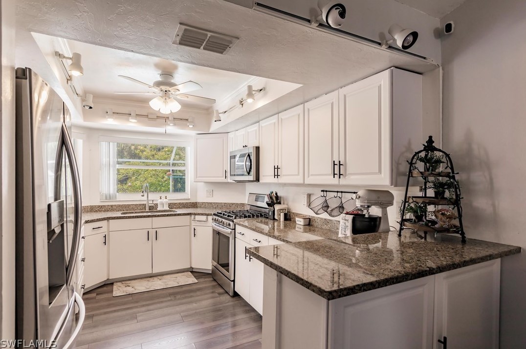 401 Jefferson Ave, Lehigh Acres FL  33936-4347 exterior