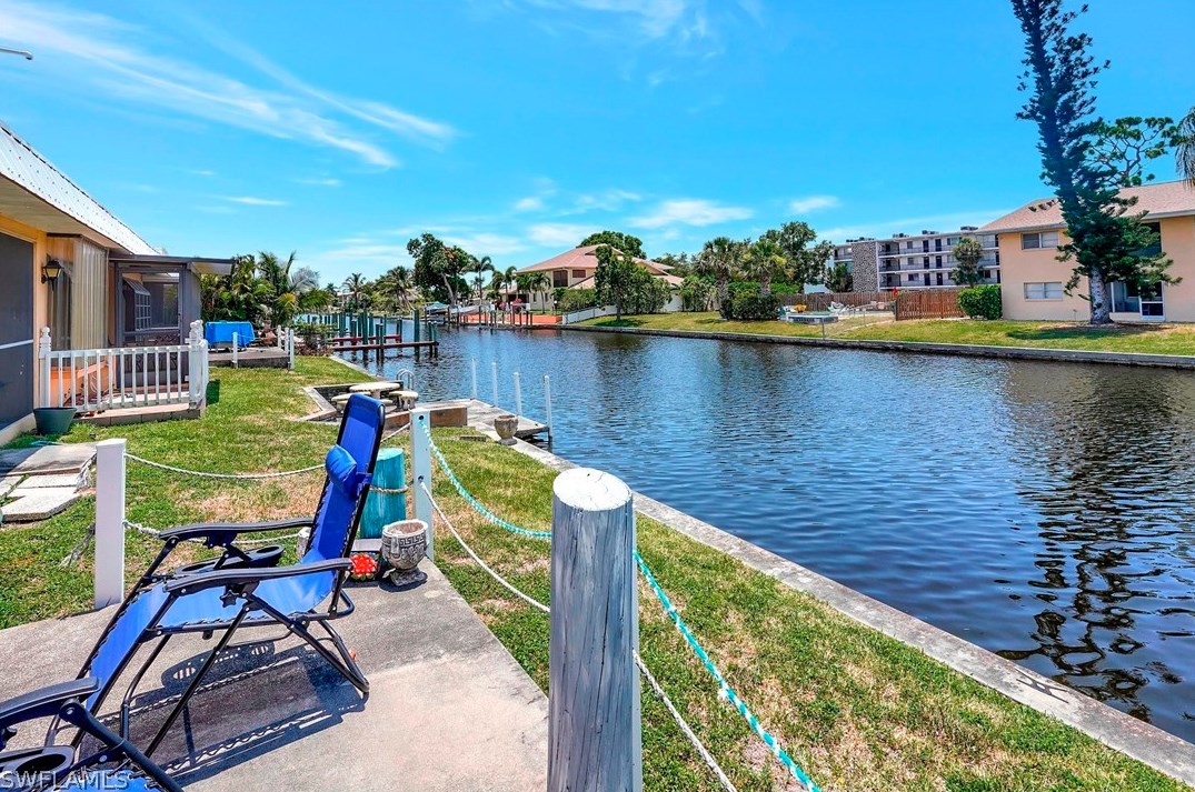 4904 Viceroy St, Cape Coral, FL 33904-9052