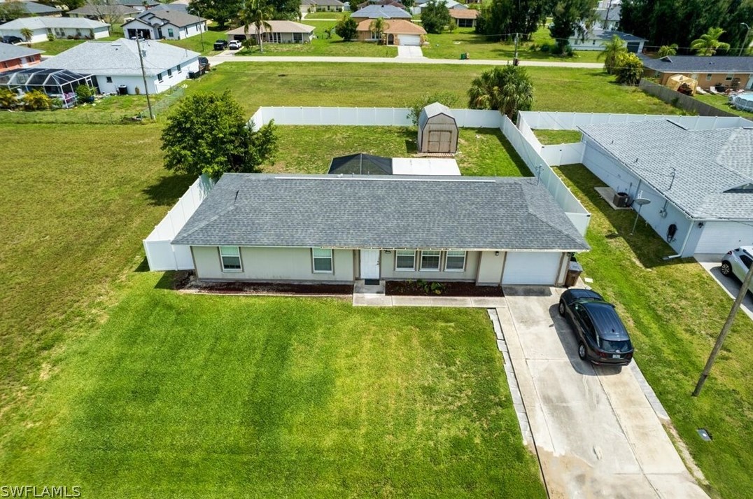 900 18th Ter, Cape Coral, FL 33909-8908