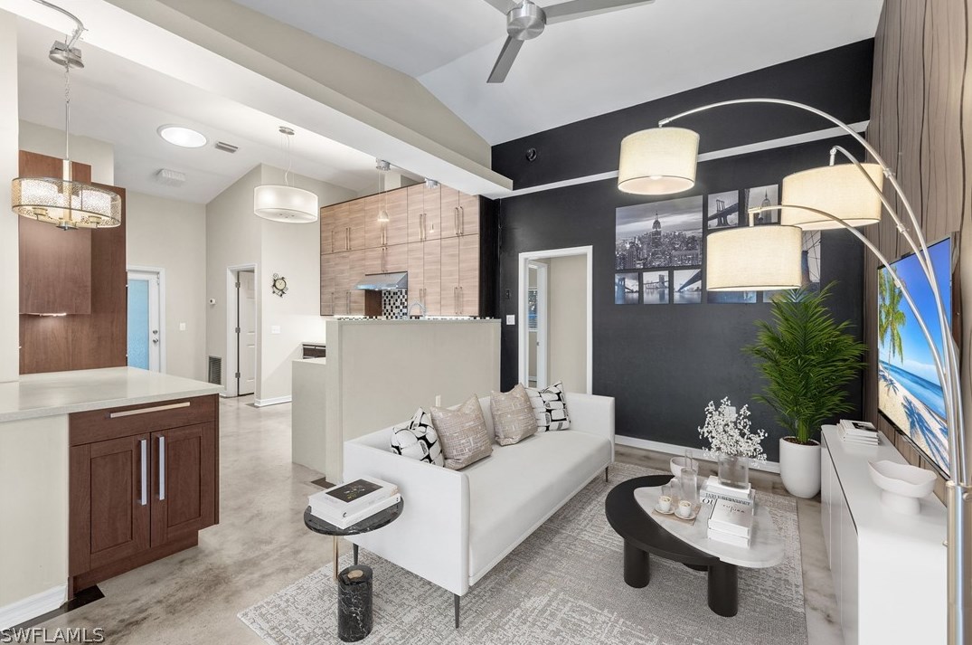 106 Roosevelt Ave, Lehigh Acres FL exterior