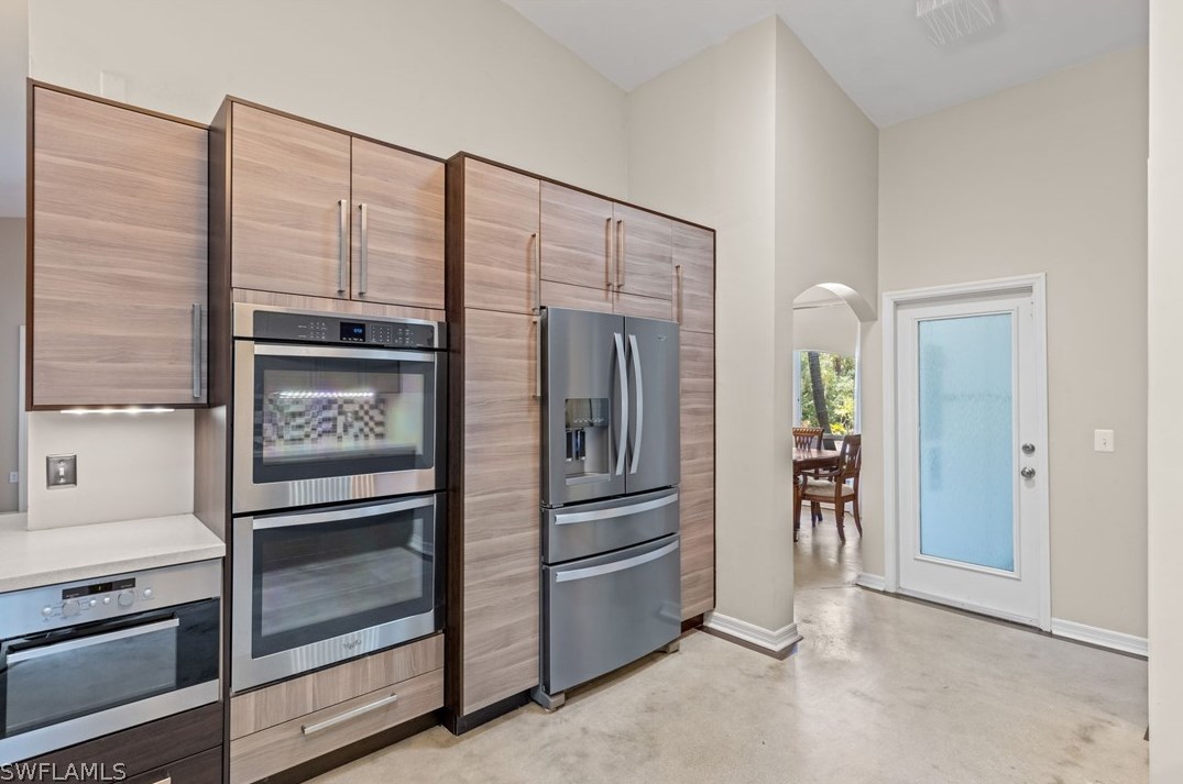 106 Roosevelt Ave, Lehigh Acres FL exterior