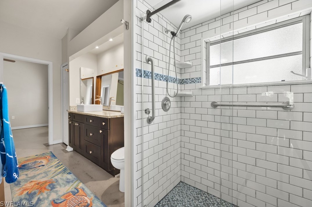 106 Roosevelt Ave, Lehigh Acres FL exterior