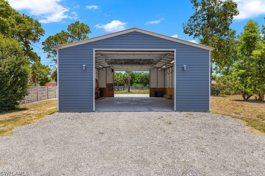 106 Roosevelt Ave, Lehigh Acres FL exterior