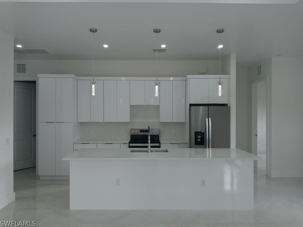 810 Homestead Rd, Lehigh Acres FL 33974-7600 exterior