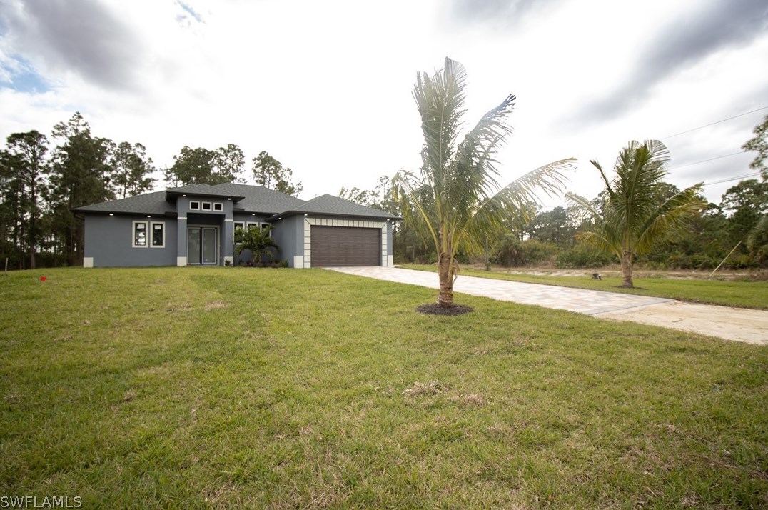 300 5th St, Lehigh Acres, FL 33972-7647