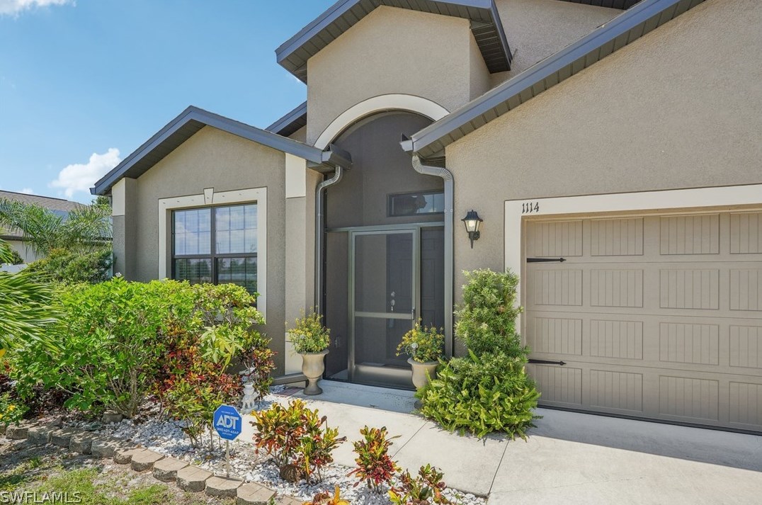 1114 Trafalgar Pkwy, Cape Coral, FL 33991-3229