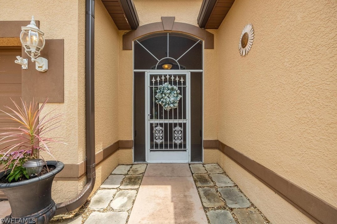 11404 Lake Cypress Loop, Fort Myers, FL 33913-7825