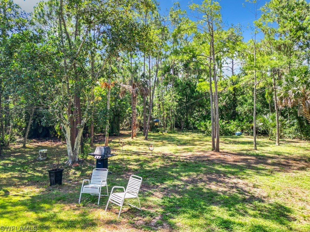 3661 5th Ave, Naples FL  34117-4109 exterior