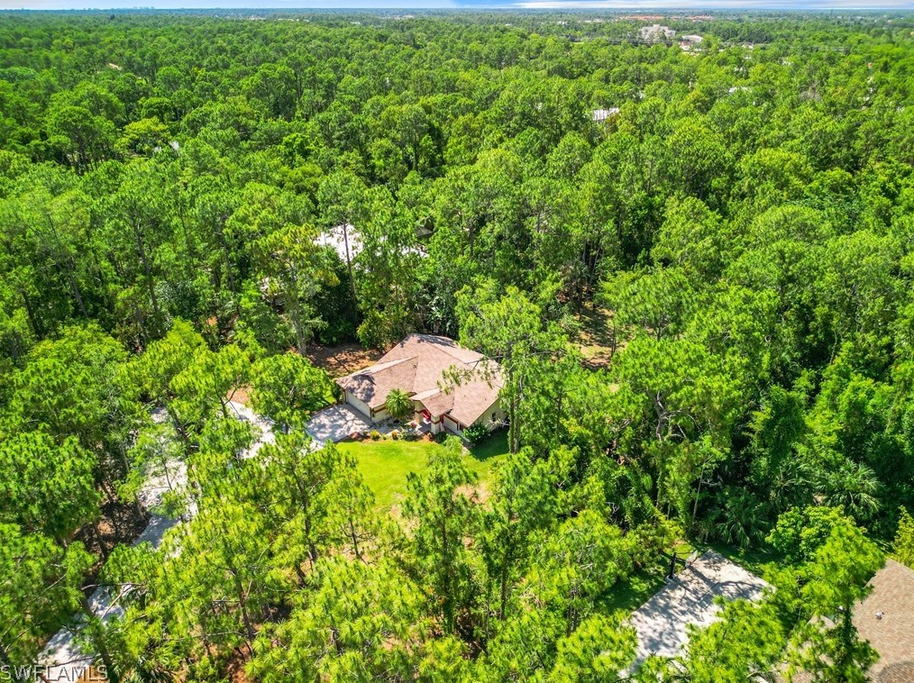 3661 5th Ave, Naples FL  34117-4109 exterior