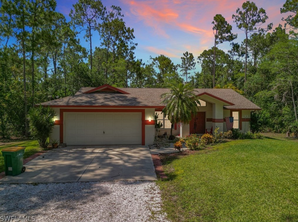 3661 5th Ave, Naples FL  34117-4109 exterior