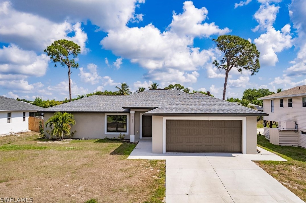 9257 Cypress Dr, Fort Myers, FL 33967-5441