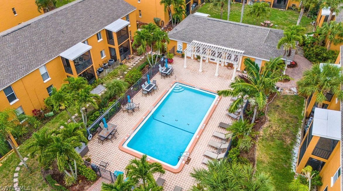 12624 Kenwood Ln, Fort Myers, FL 33907-5625