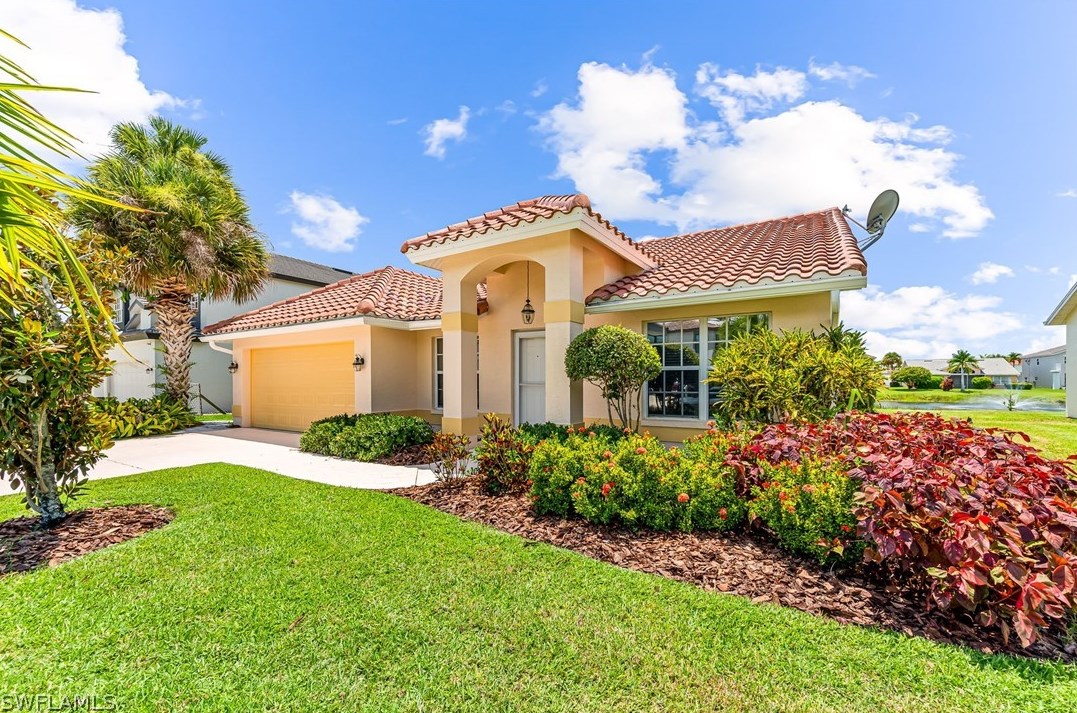 7787 Cameron Cir, Fort Myers, FL 33912-5667