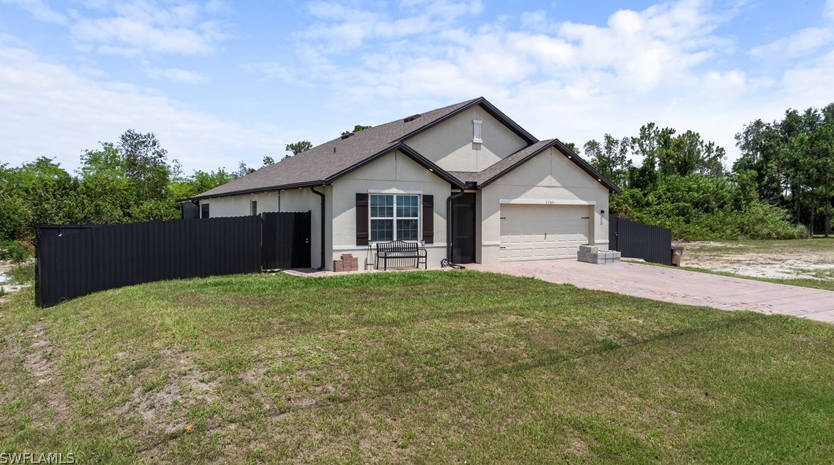 2749 7th Pl, Cape Coral, FL 33909-4334