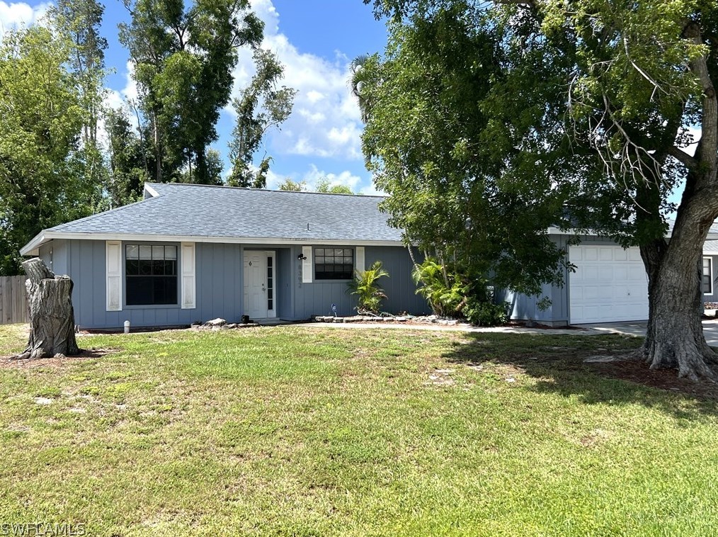 8392 Lemon Rd, Fort Myers, FL 33967-2652